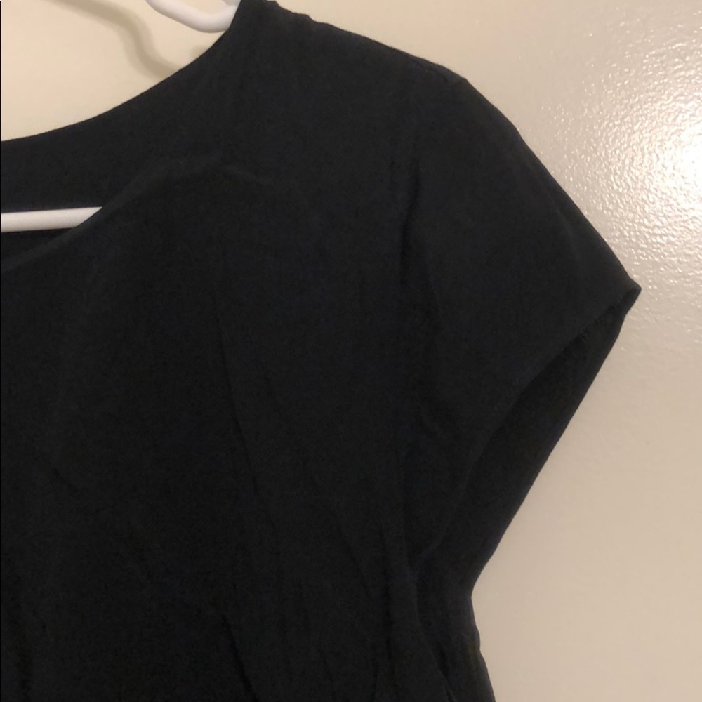 Black top from Aritzia - Picture 3 of 4